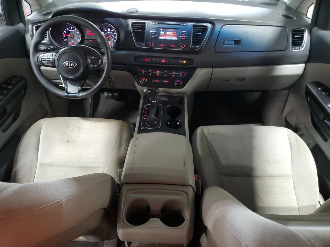 2015 KIA SEDONA