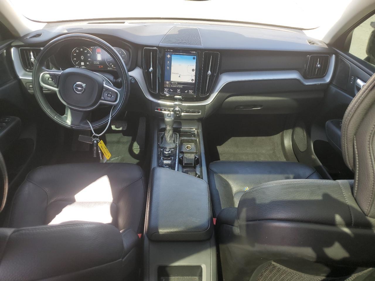 2020 VOLVO XC60