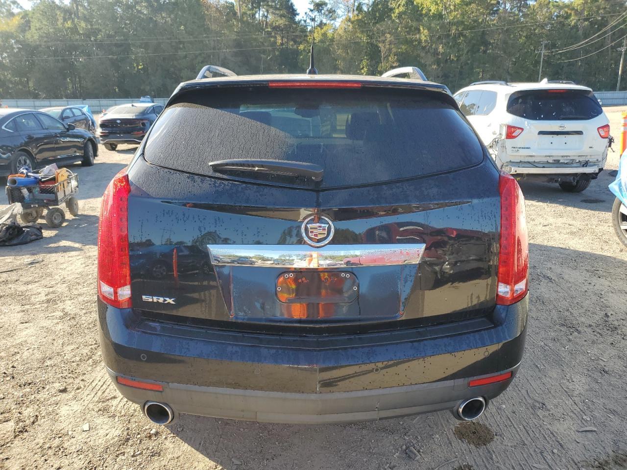 2011 CADILLAC SRX