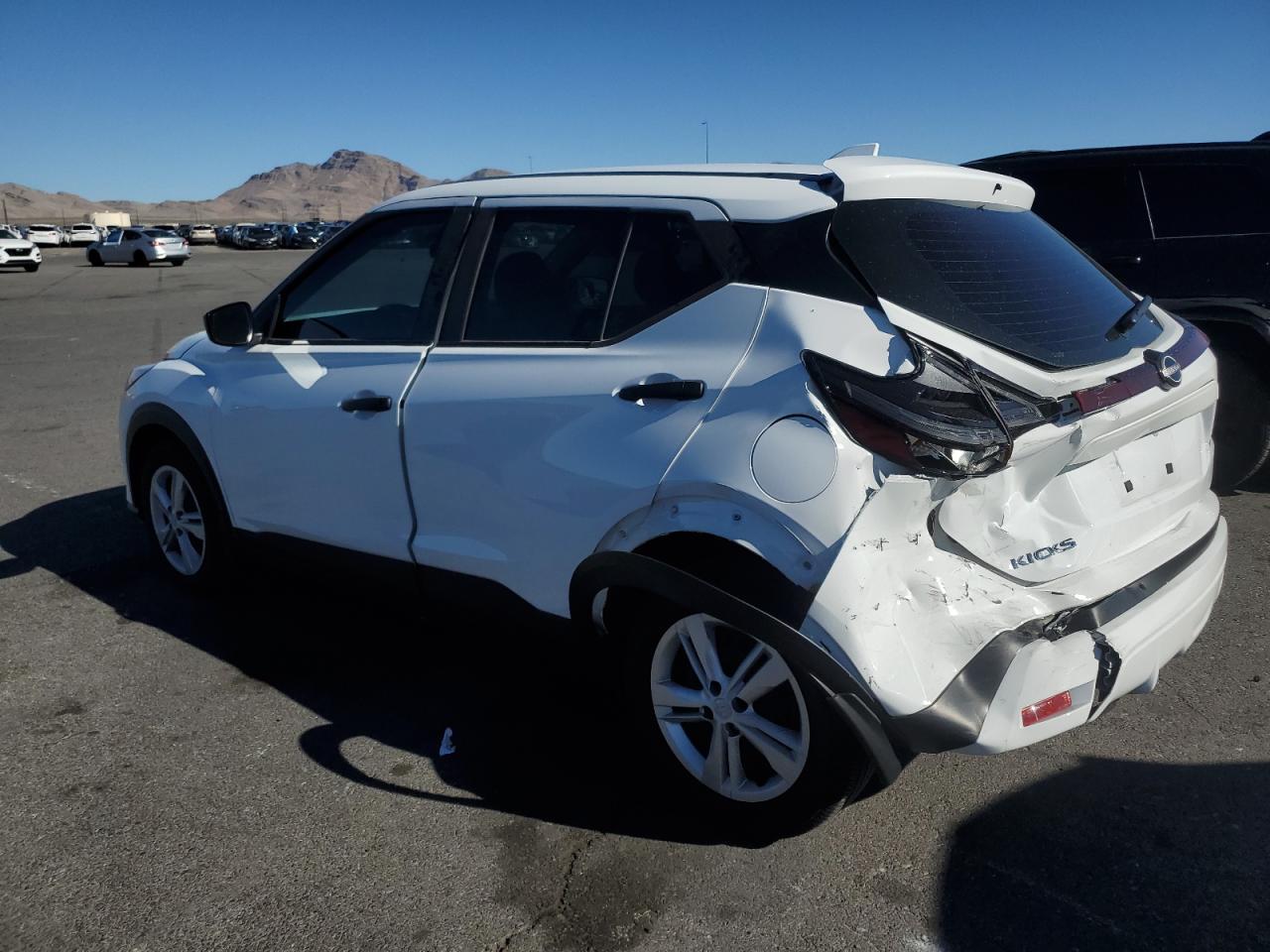2024 NISSAN KICKS