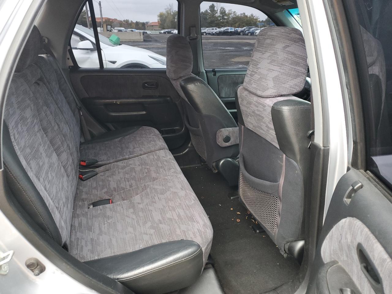 2004 HONDA CR-V