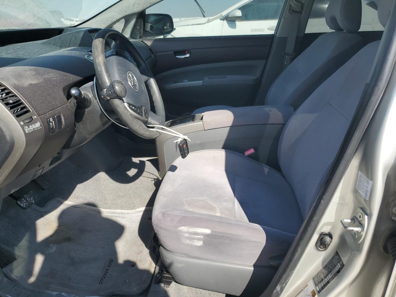 2004 TOYOTA PRIUS