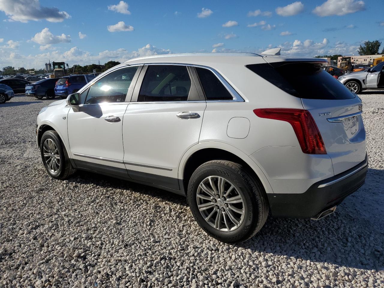 2018 CADILLAC XT5