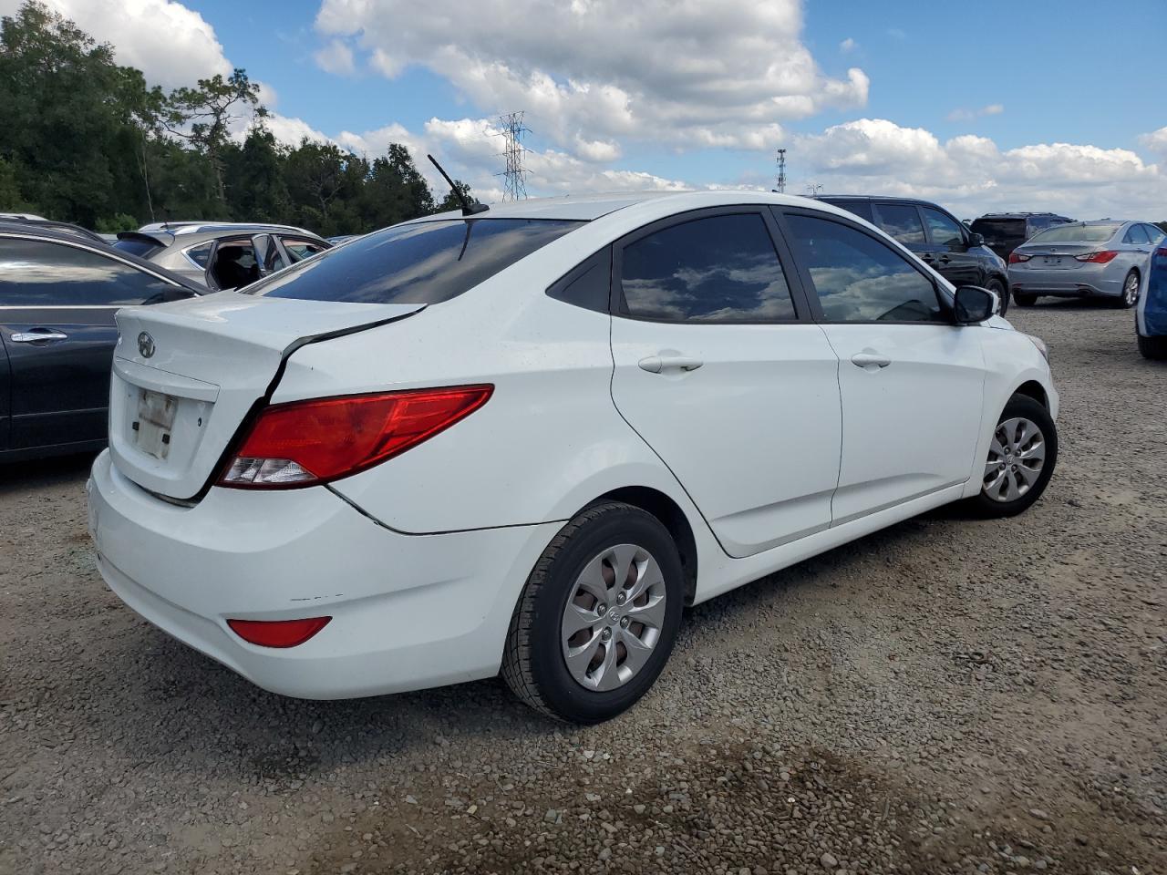 2015 HYUNDAI ACCENT