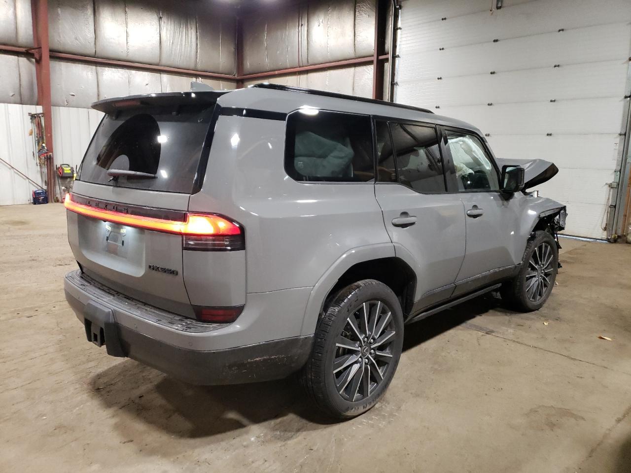 2025 LEXUS GX 550