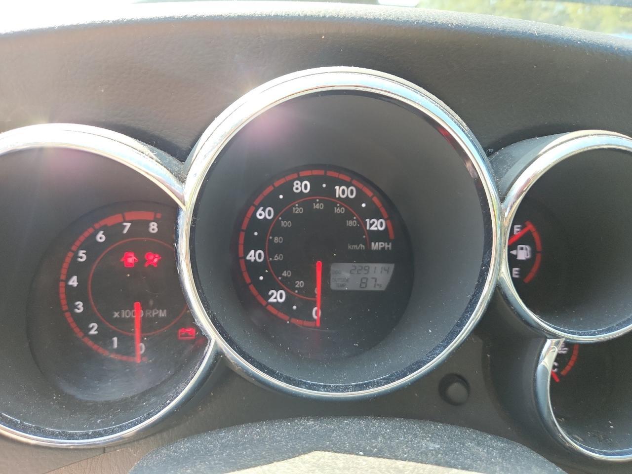 2005 TOYOTA COROLLA