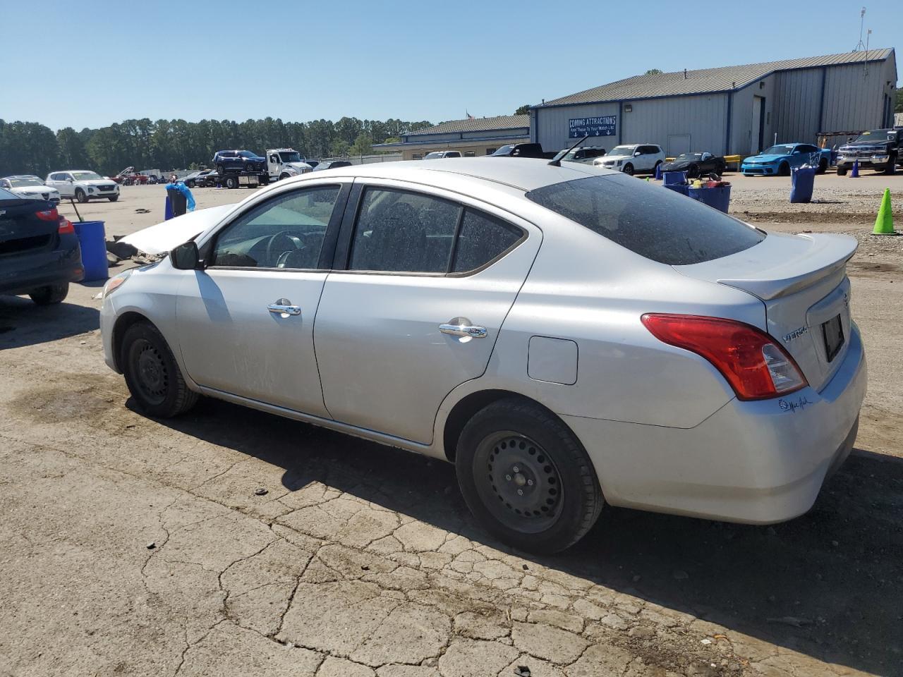 2018 NISSAN VERSA