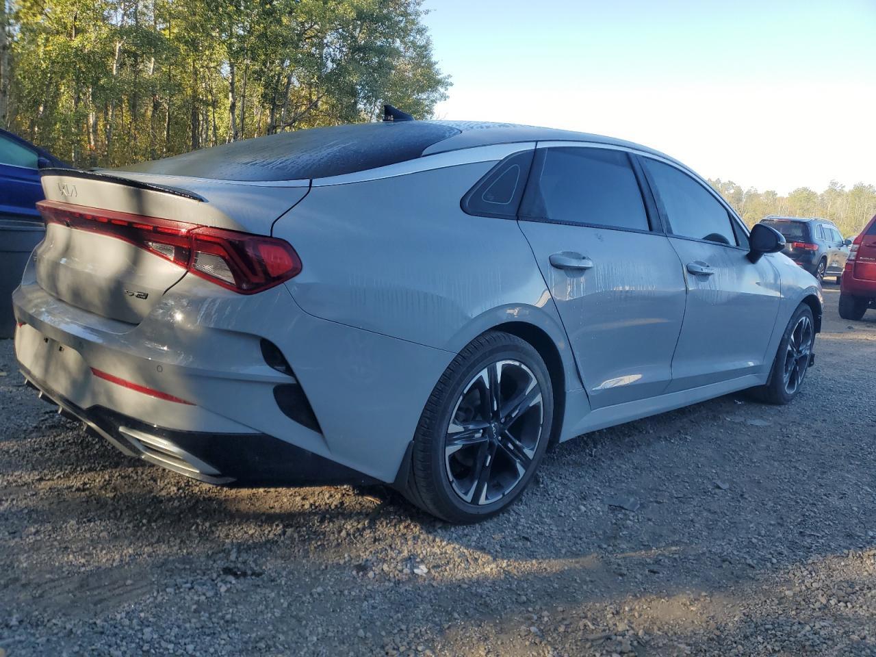 2022 KIA K5