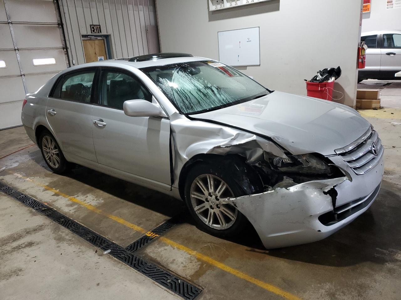2007 TOYOTA Avalon