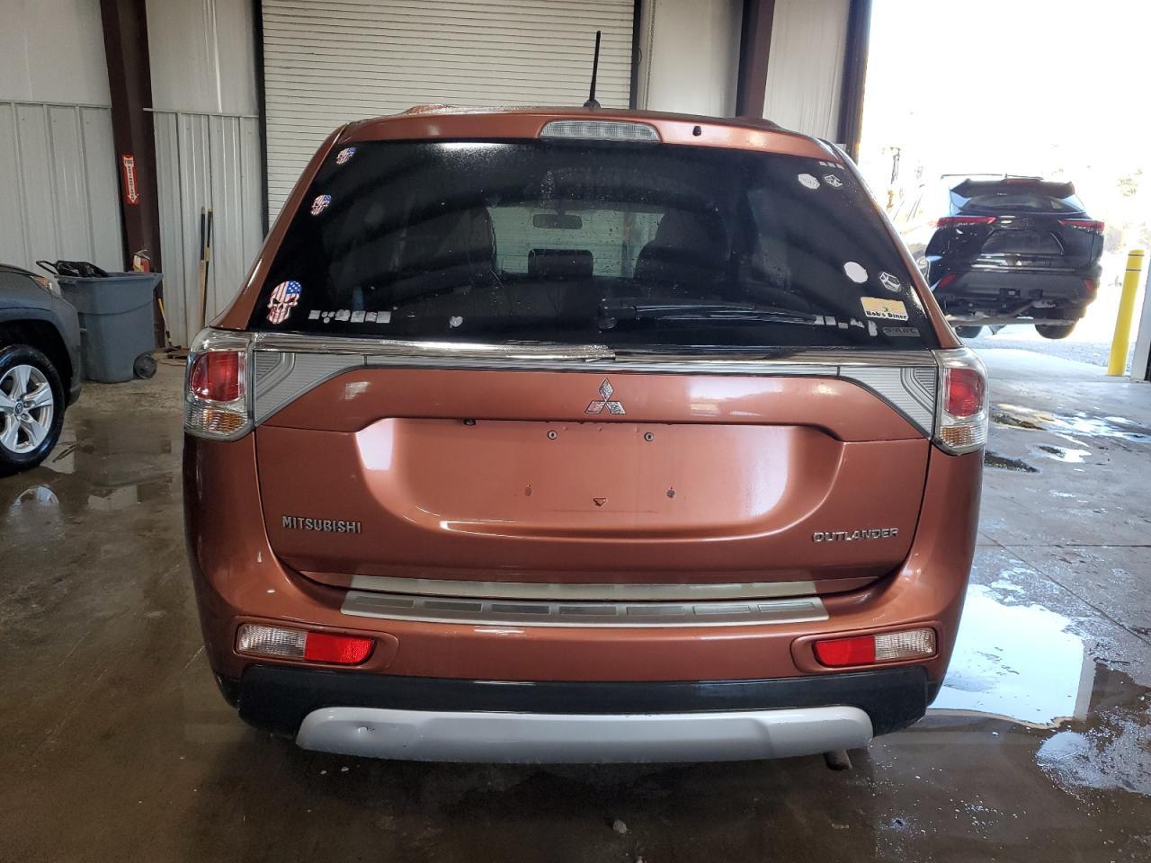 2015 MITSUBISHI outlander