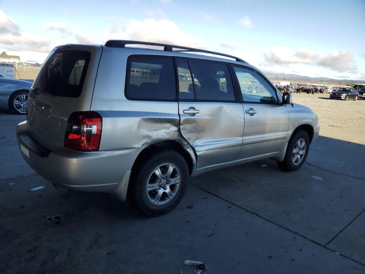 2006 TOYOTA HIGHLANDER
