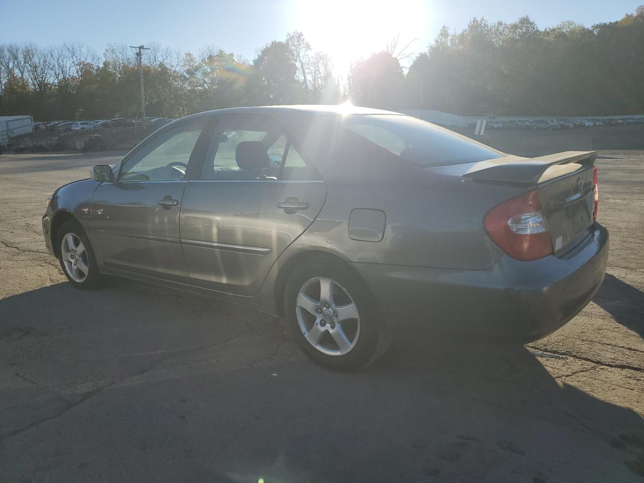 2002 TOYOTA CAMRY