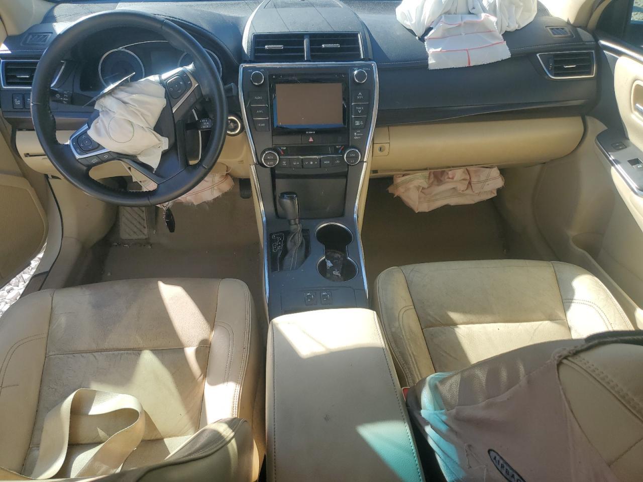 2016 TOYOTA CAMRY