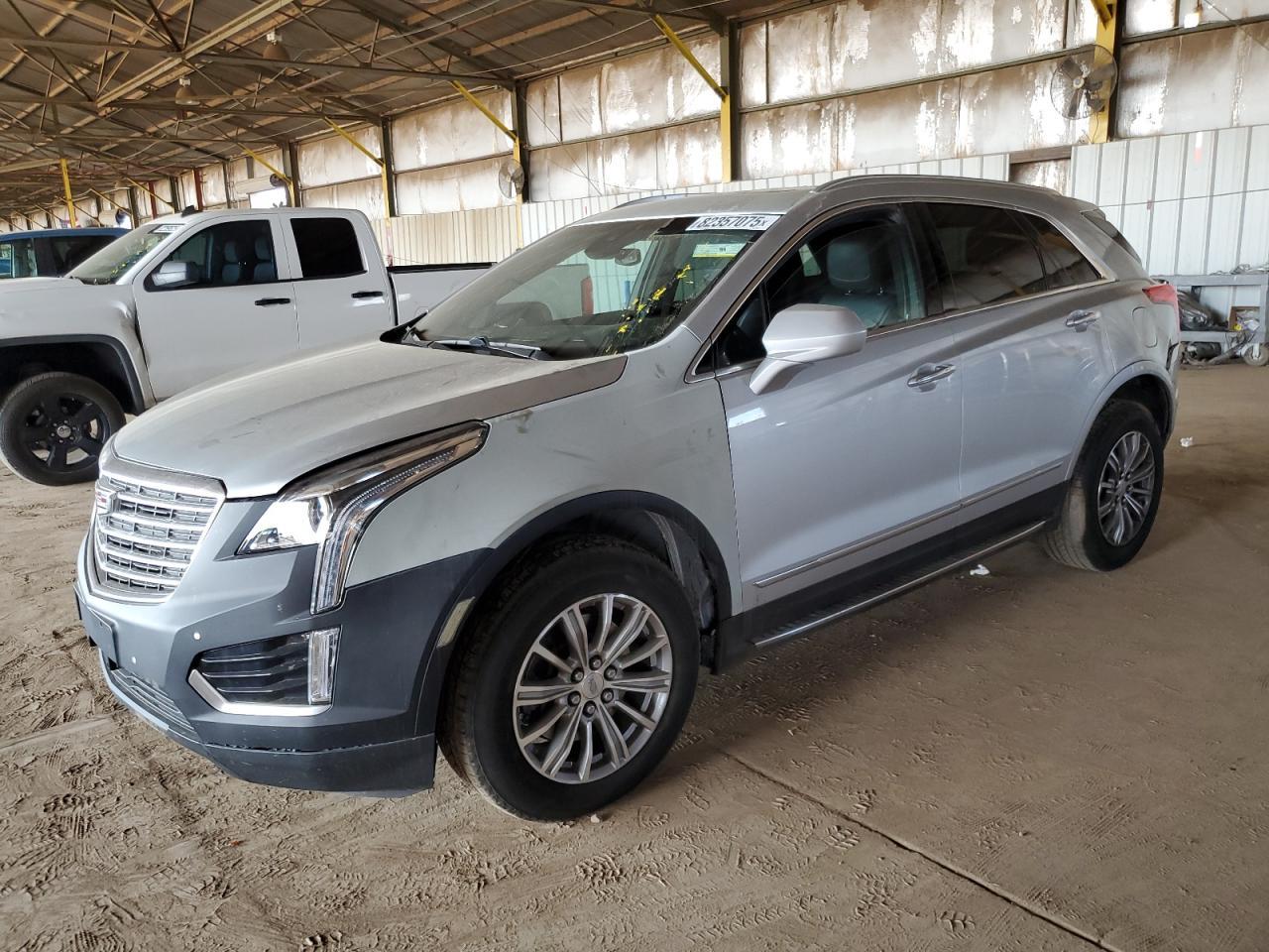 2017 CADILLAC XT5