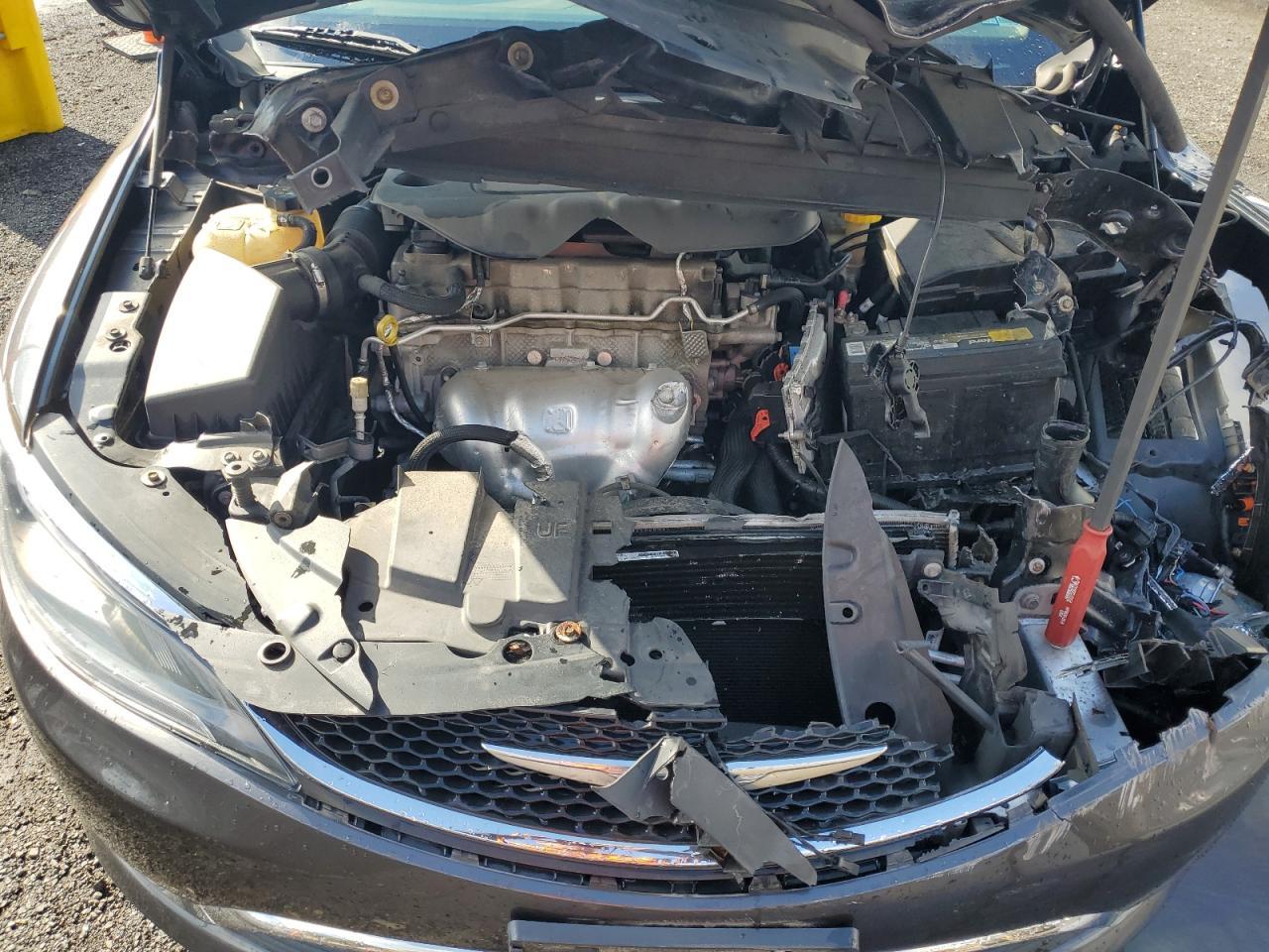 2016 CHRYSLER 200