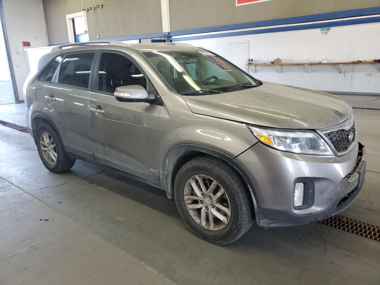 2015 KIA SORENTO