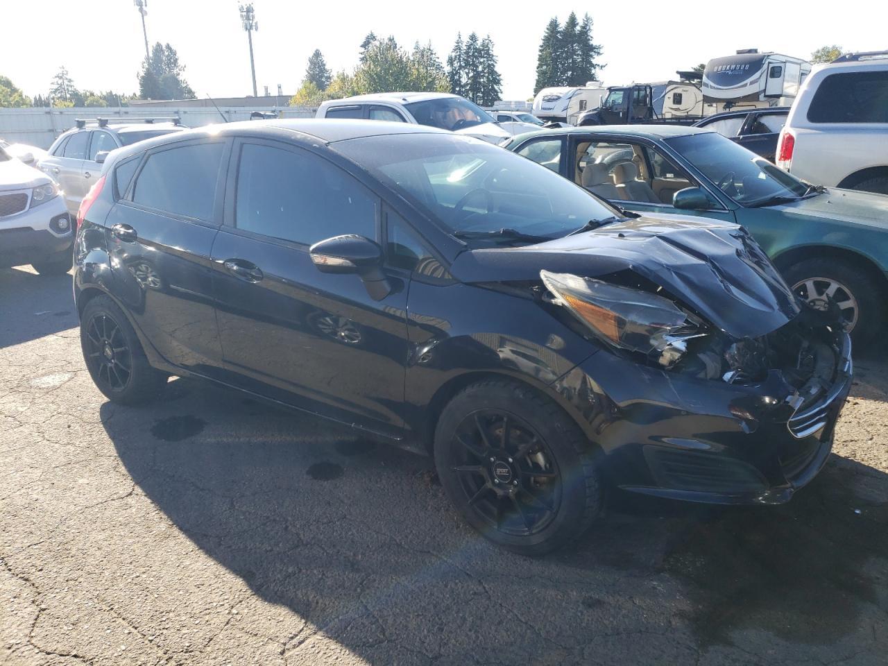 2015 FORD Fiesta