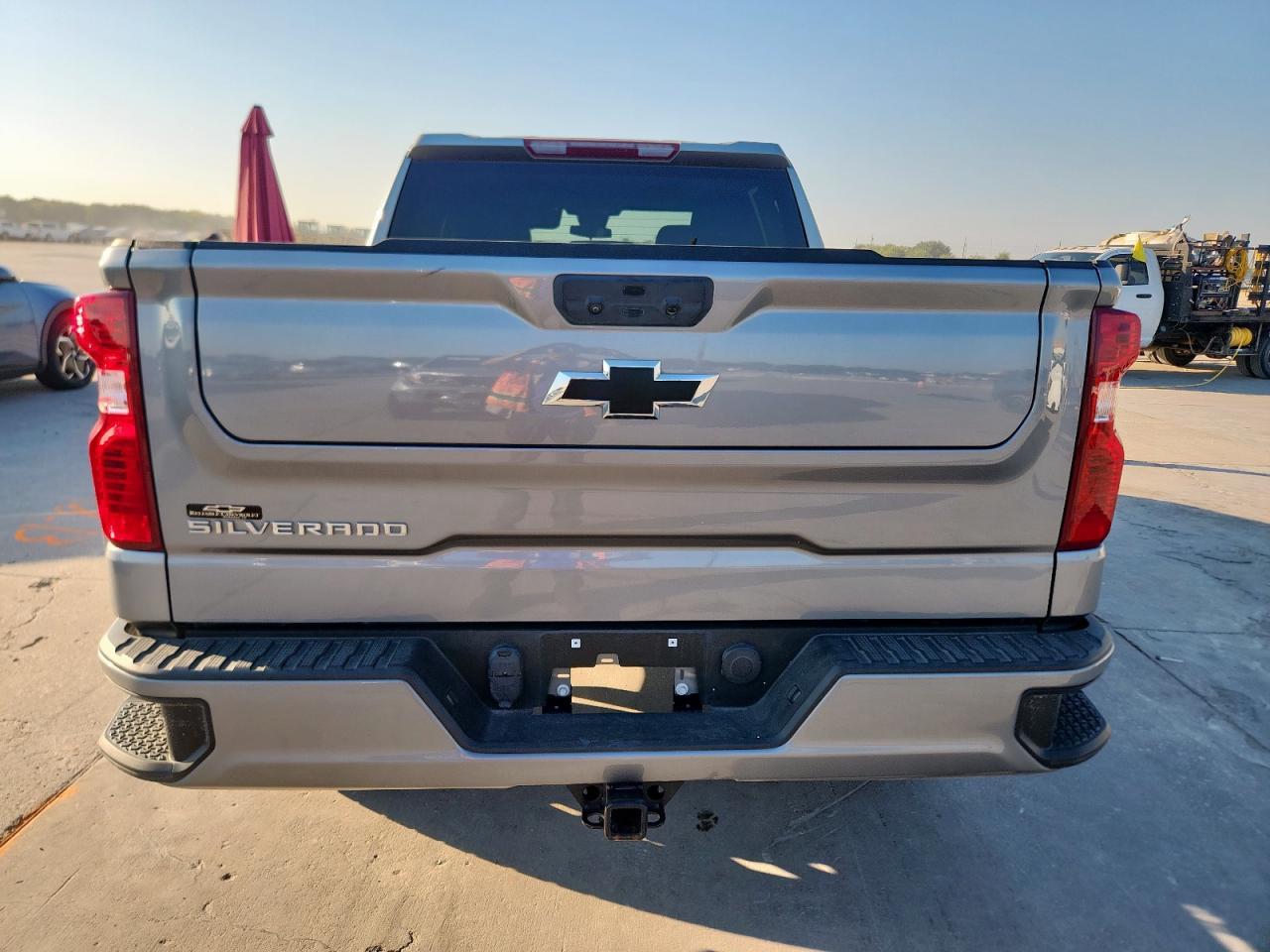 2023 CHEVROLET Silverado