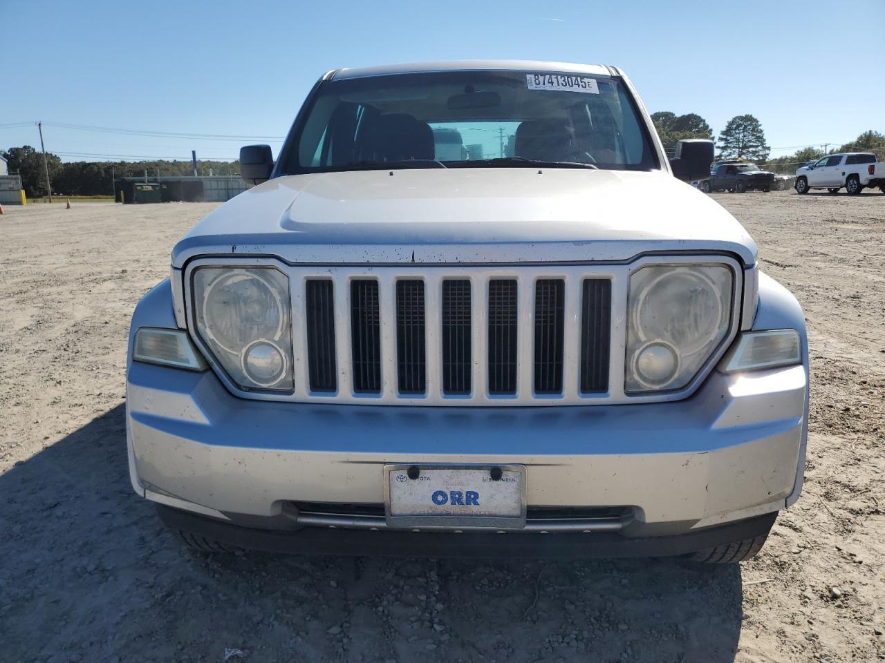 2012 JEEP Liberty