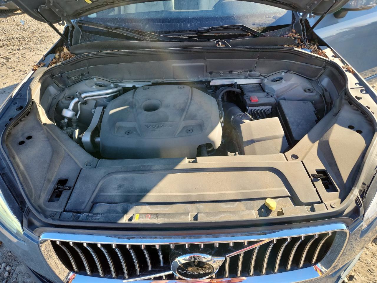 2020 VOLVO XC90