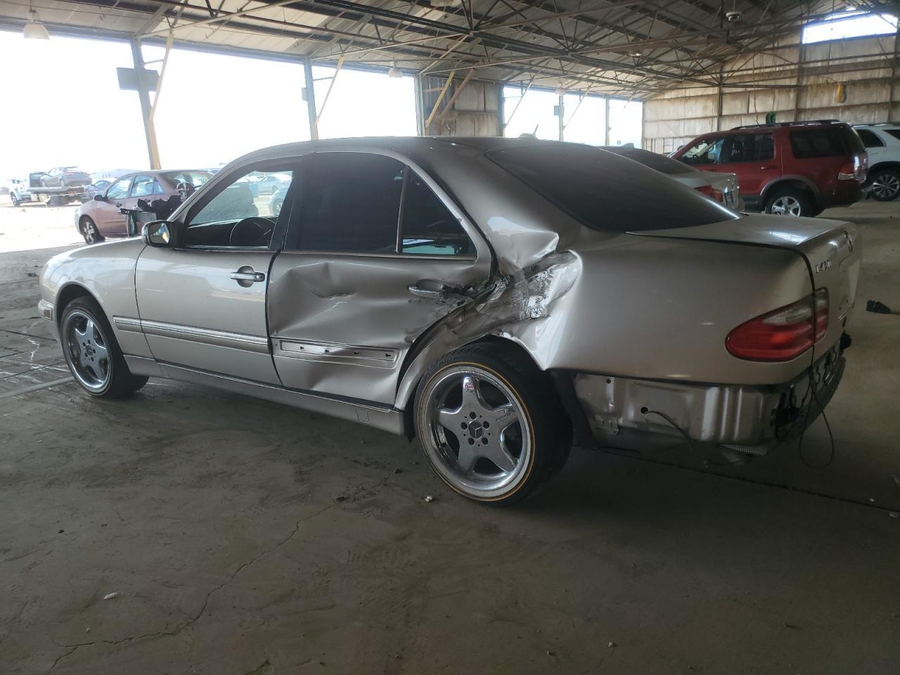 2001 MERCEDES-BENZ E-Class