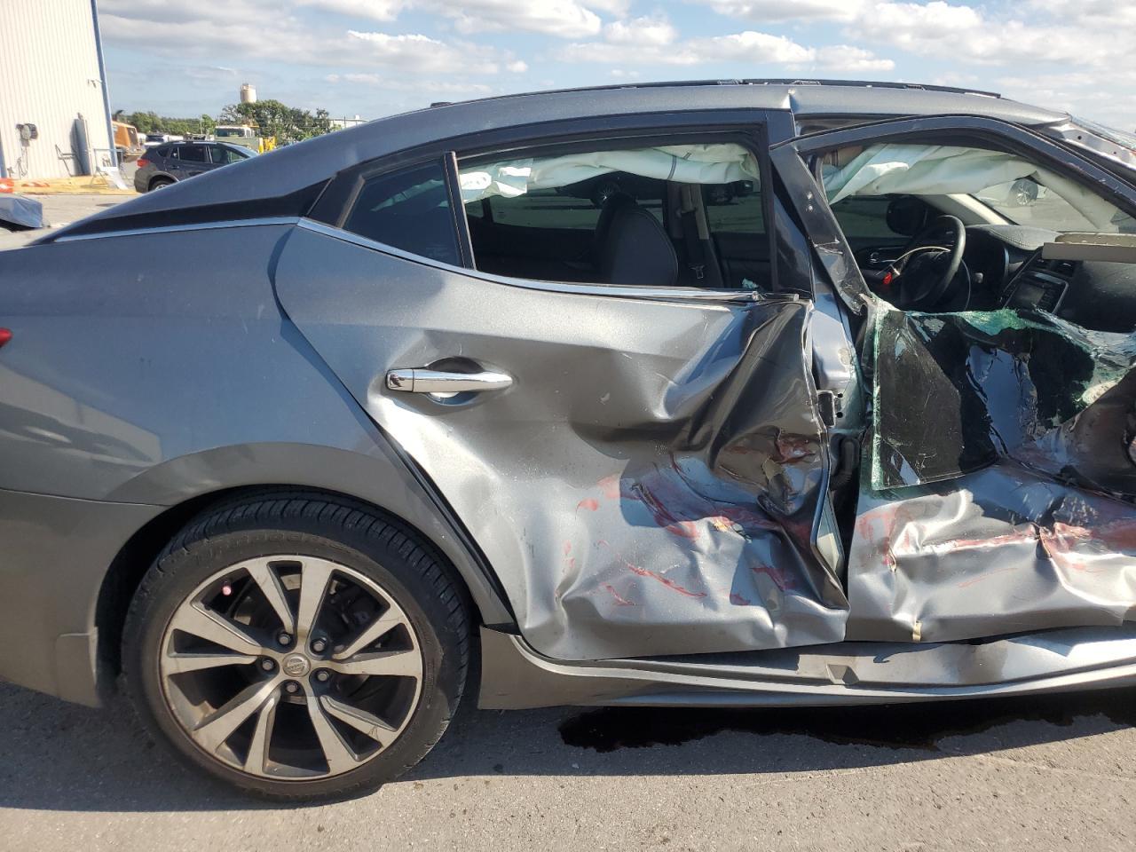 2018 NISSAN Maxima