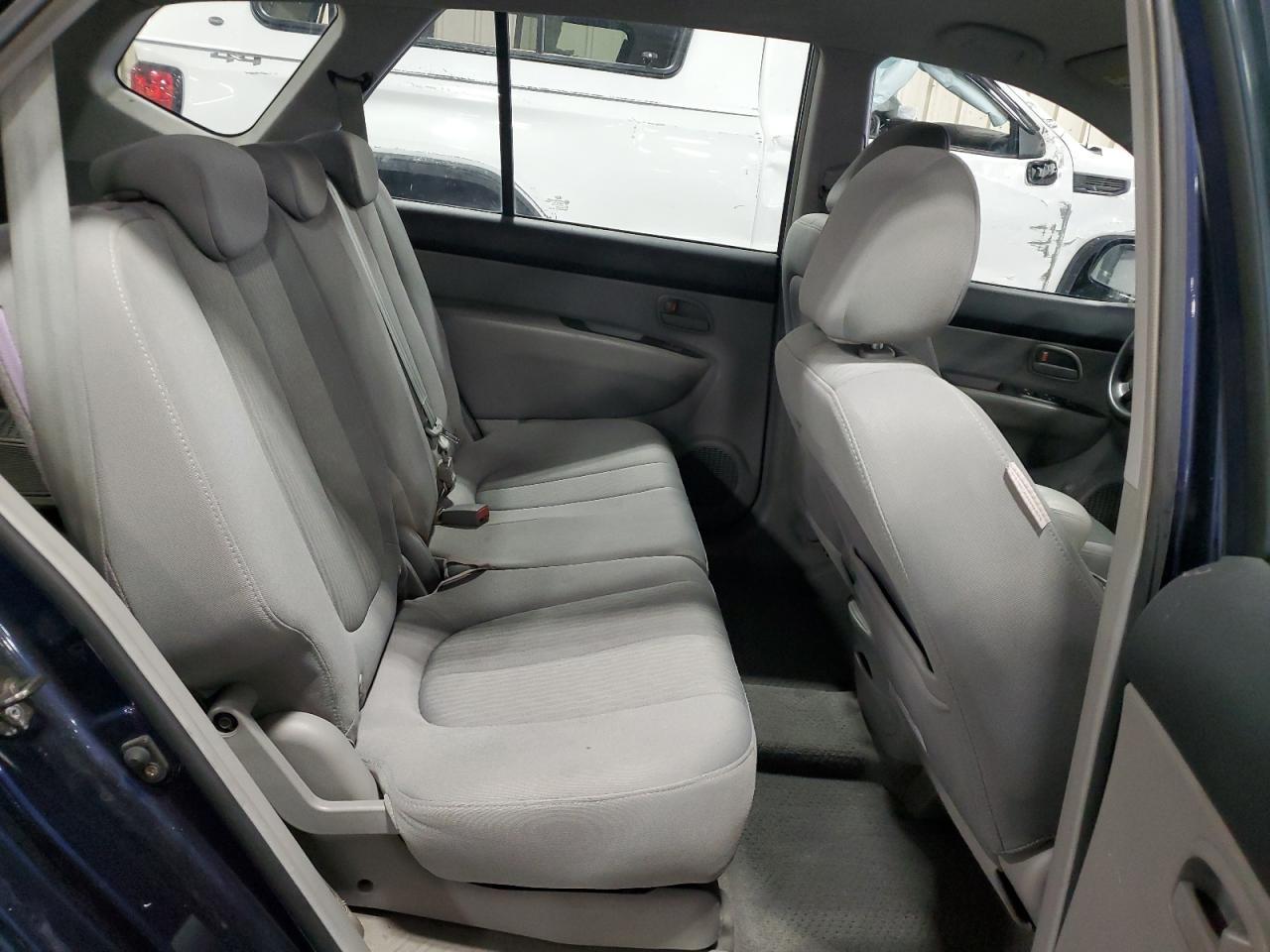 2007 KIA RONDO