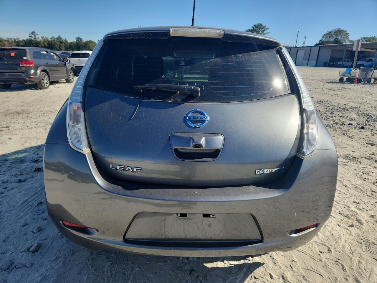 2015 NISSAN LEAF