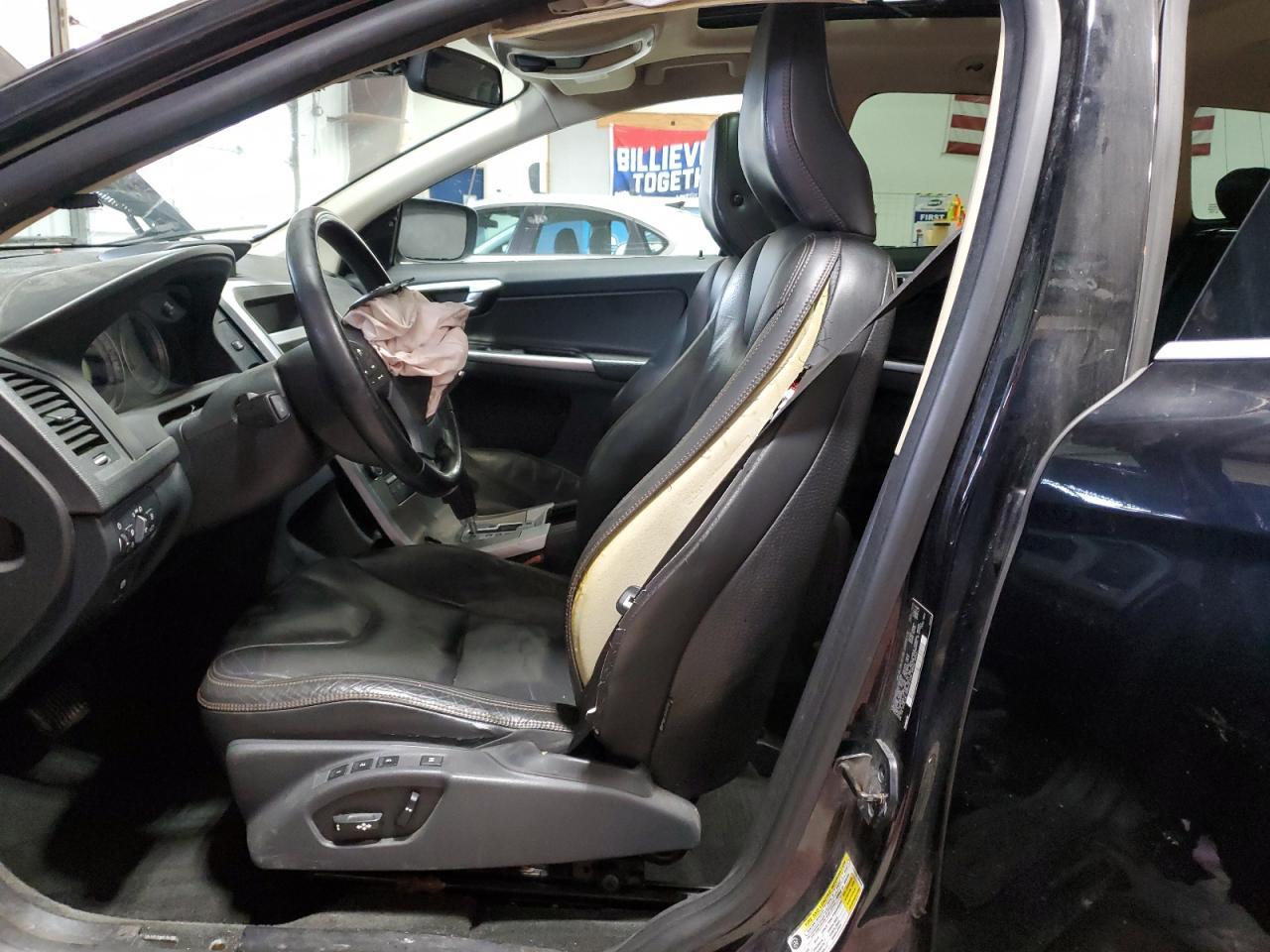 2010 VOLVO XC60
