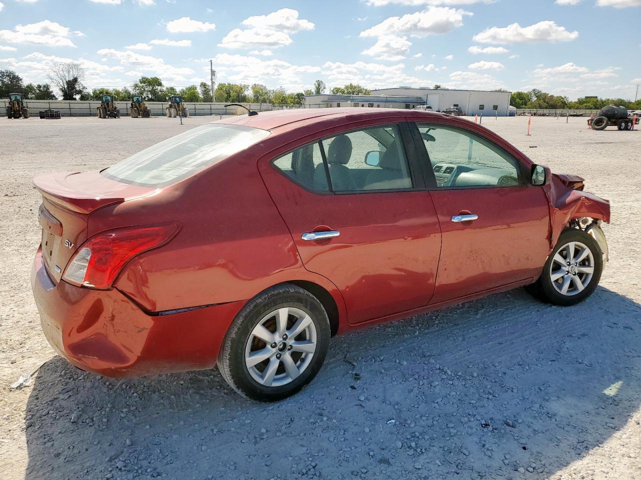 2014 NISSAN VERSA