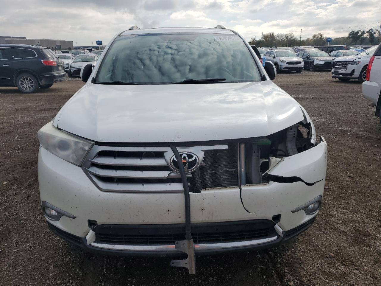 2011 TOYOTA HIGHLANDER