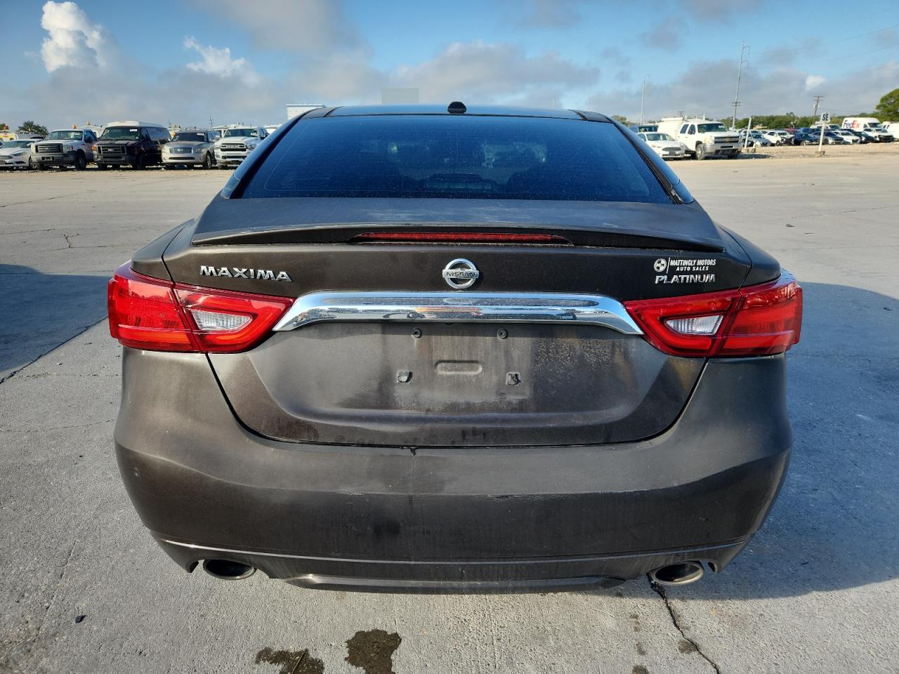 2016 NISSAN Maxima