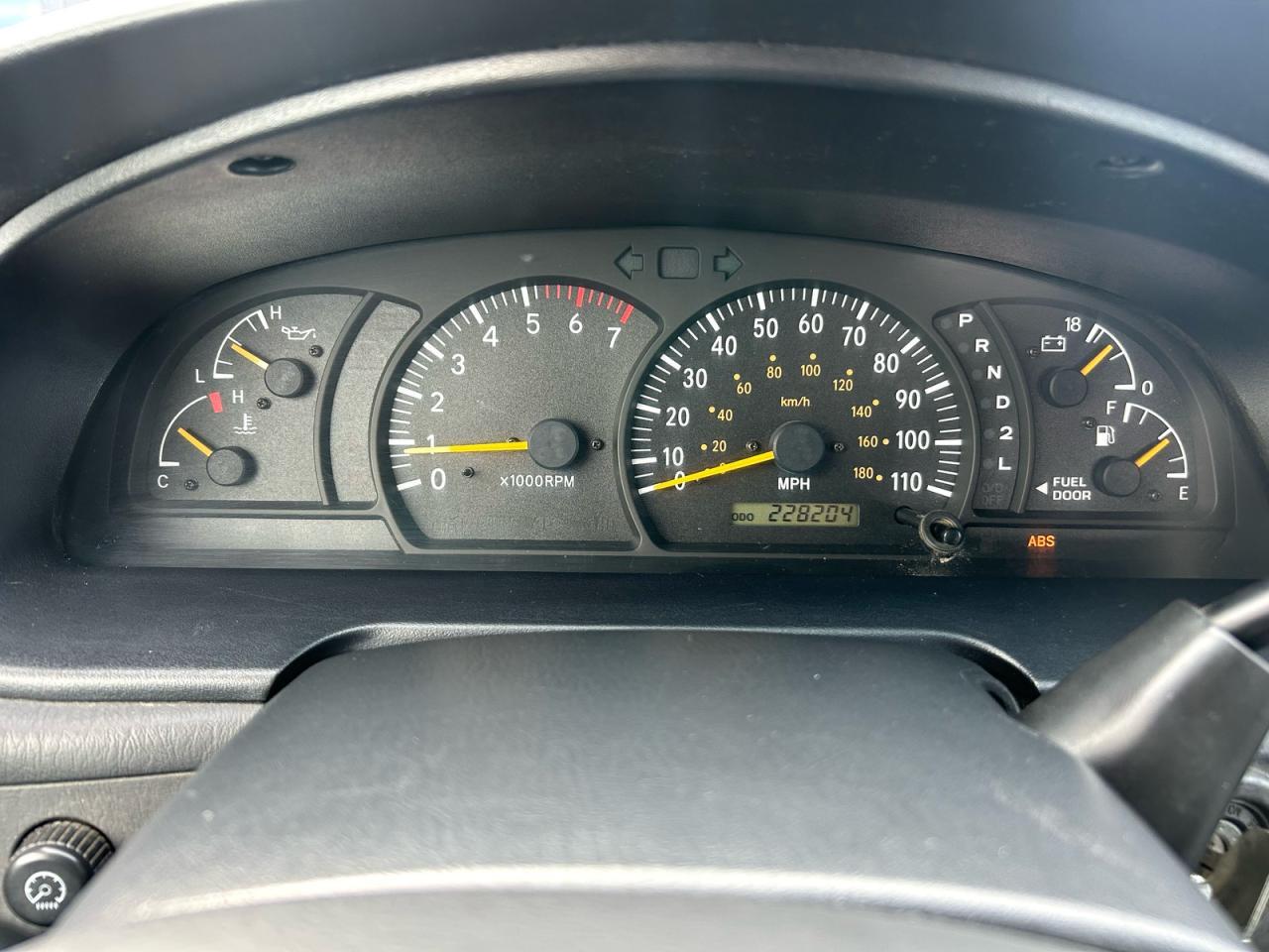 2004 TOYOTA TUNDRA