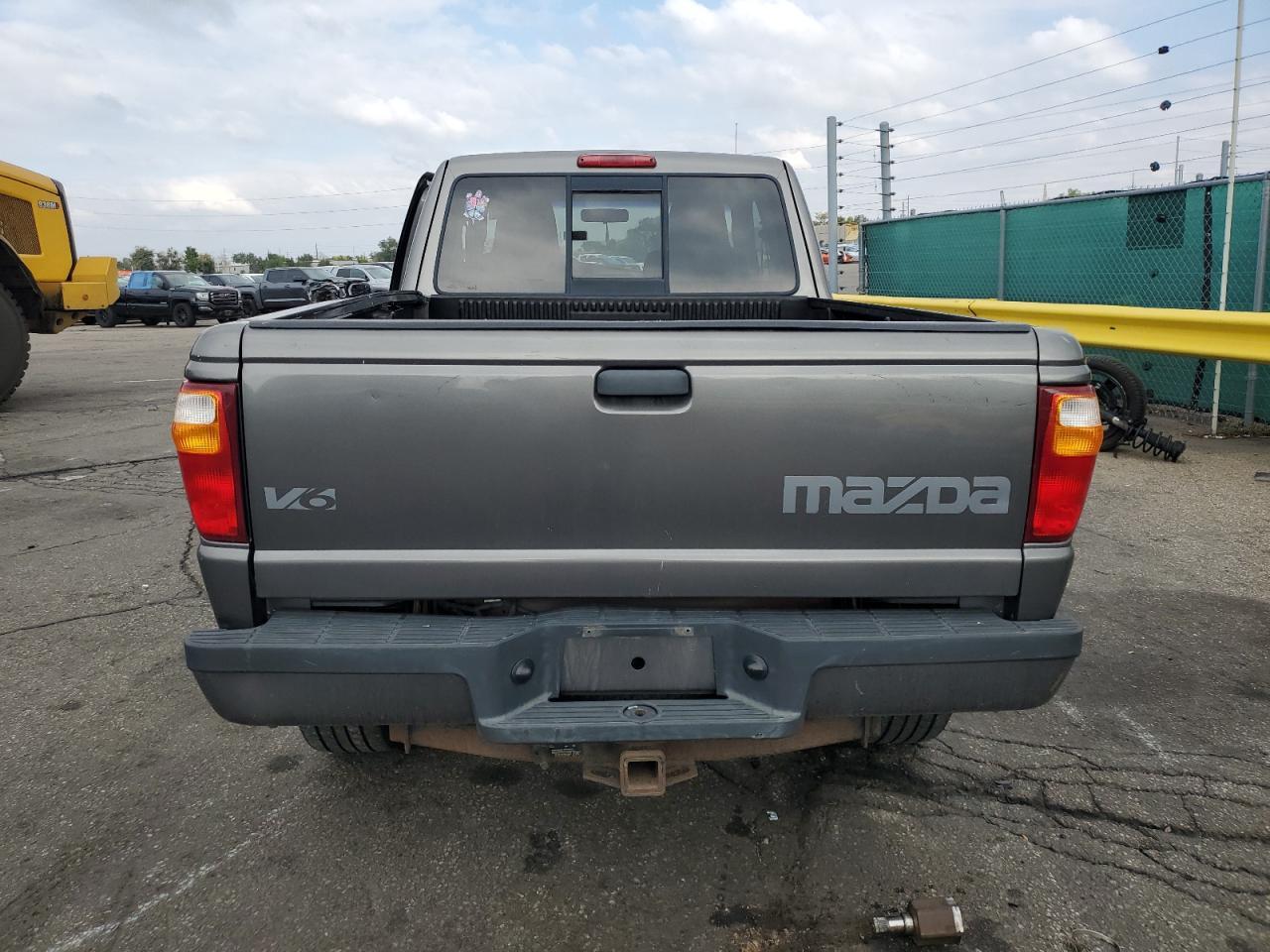 2005 MAZDA B4000