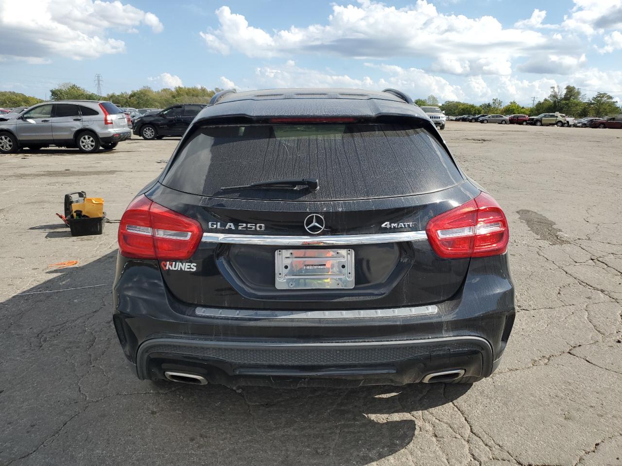 2016 MERCEDES-BENZ GLA-Class