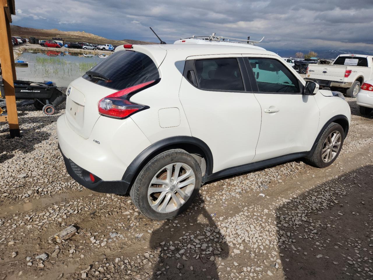 2015 NISSAN Juke