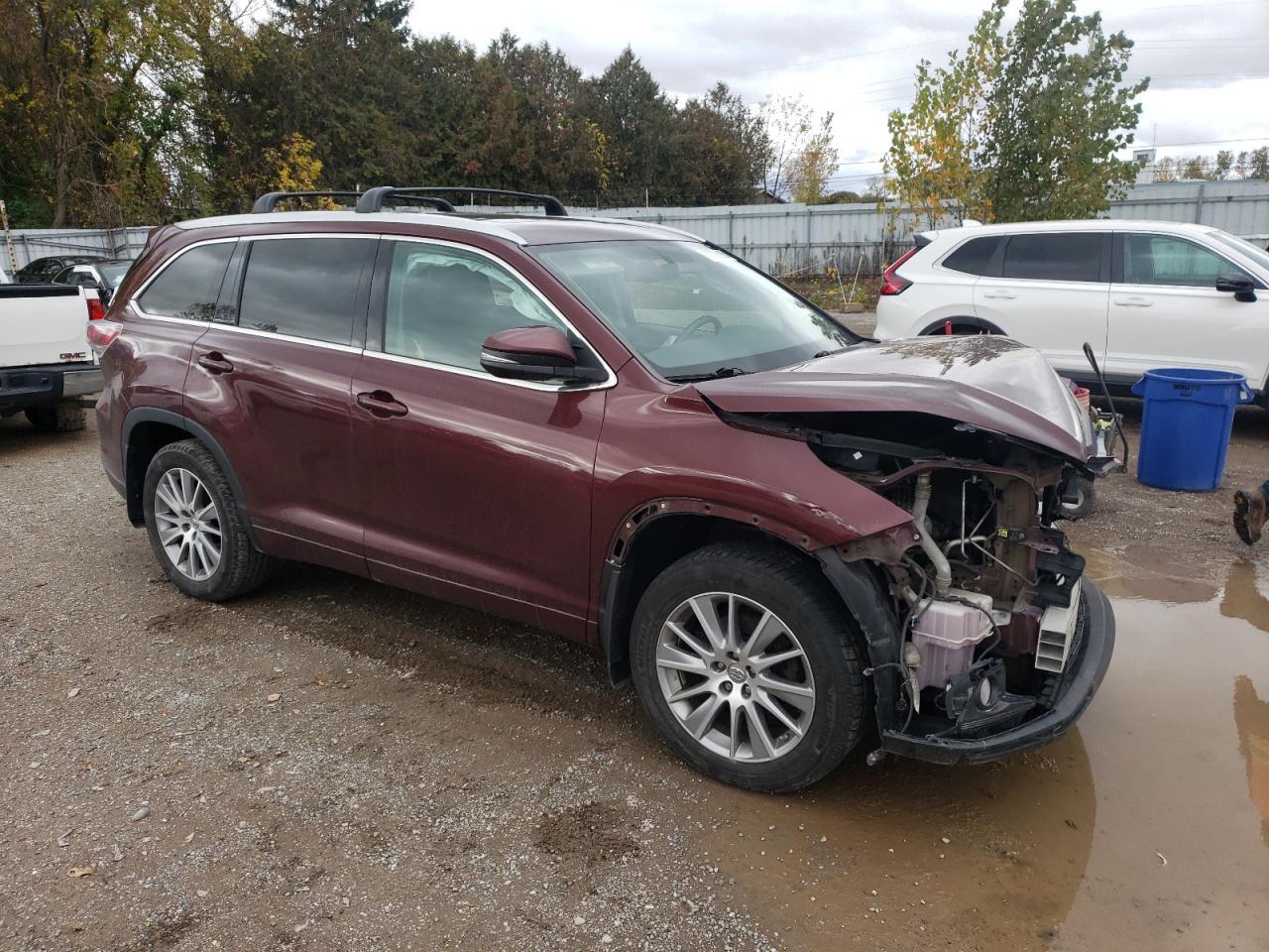 2015 TOYOTA HIGHLANDER