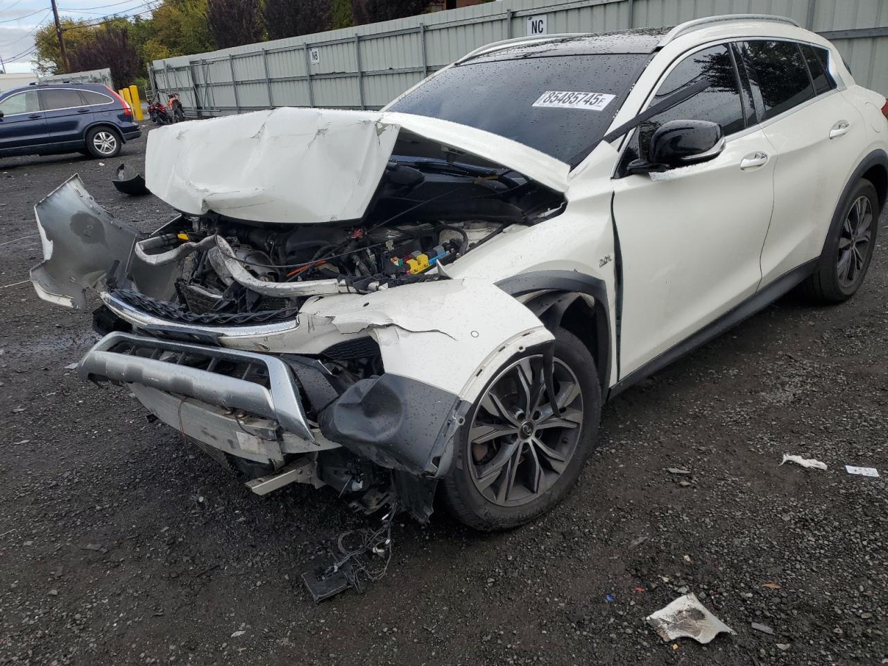2017 INFINITI QX30