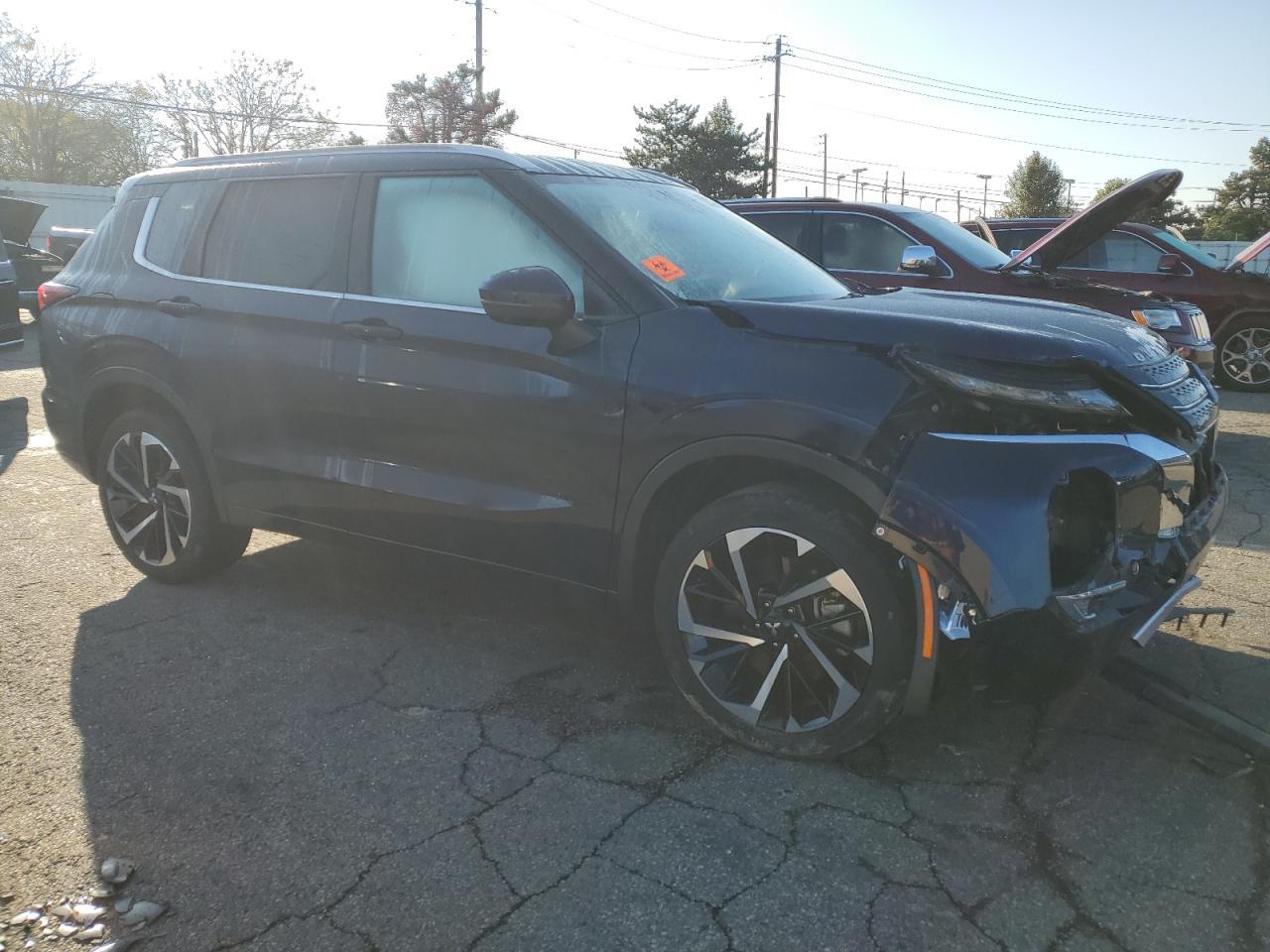 2022 MITSUBISHI outlander