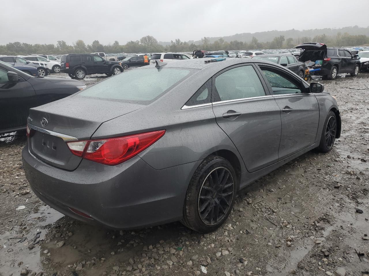 2011 HYUNDAI SONATA