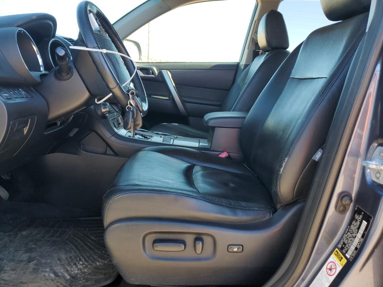 2012 TOYOTA HIGHLANDER