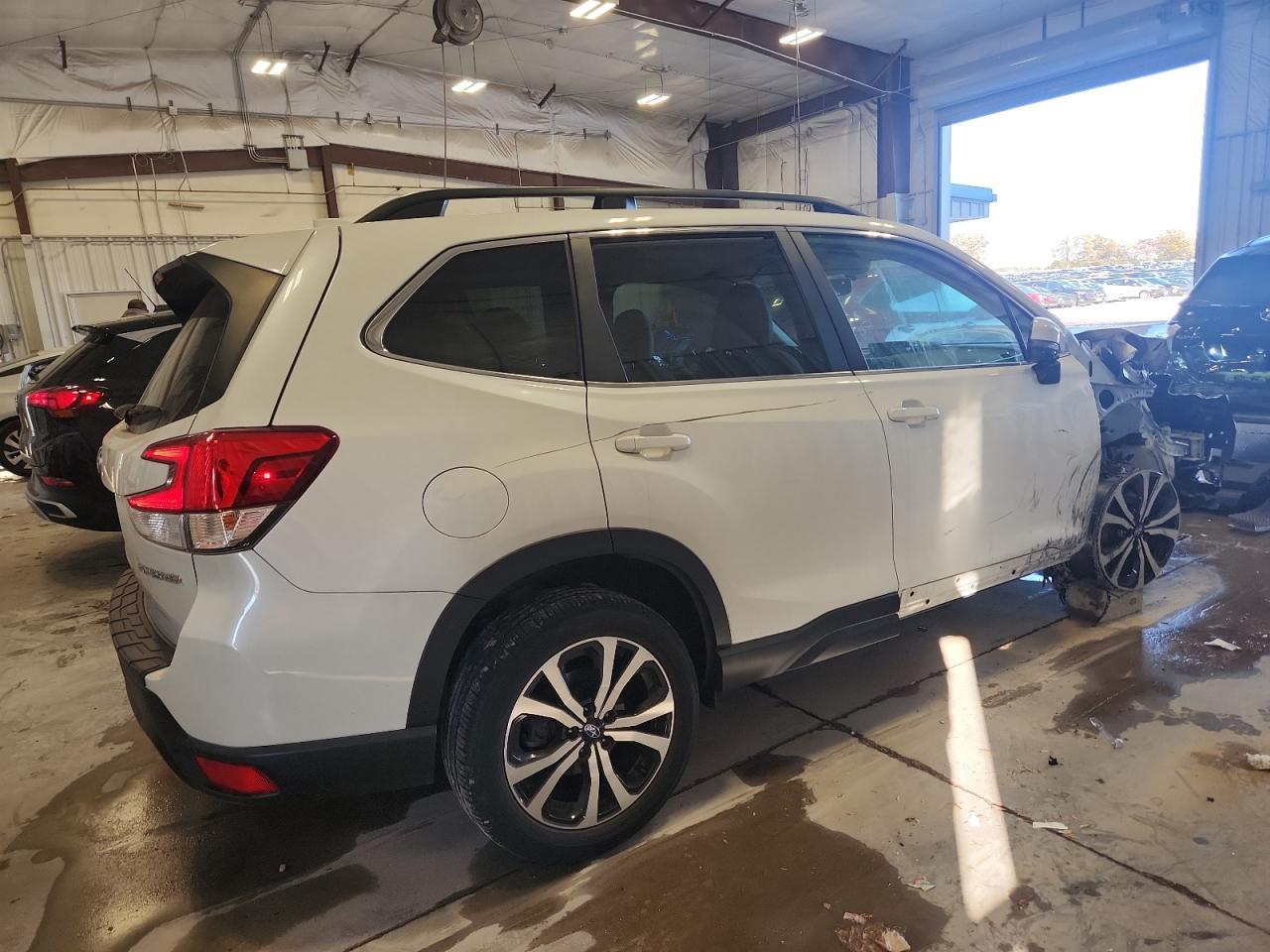2019 SUBARU FORESTER