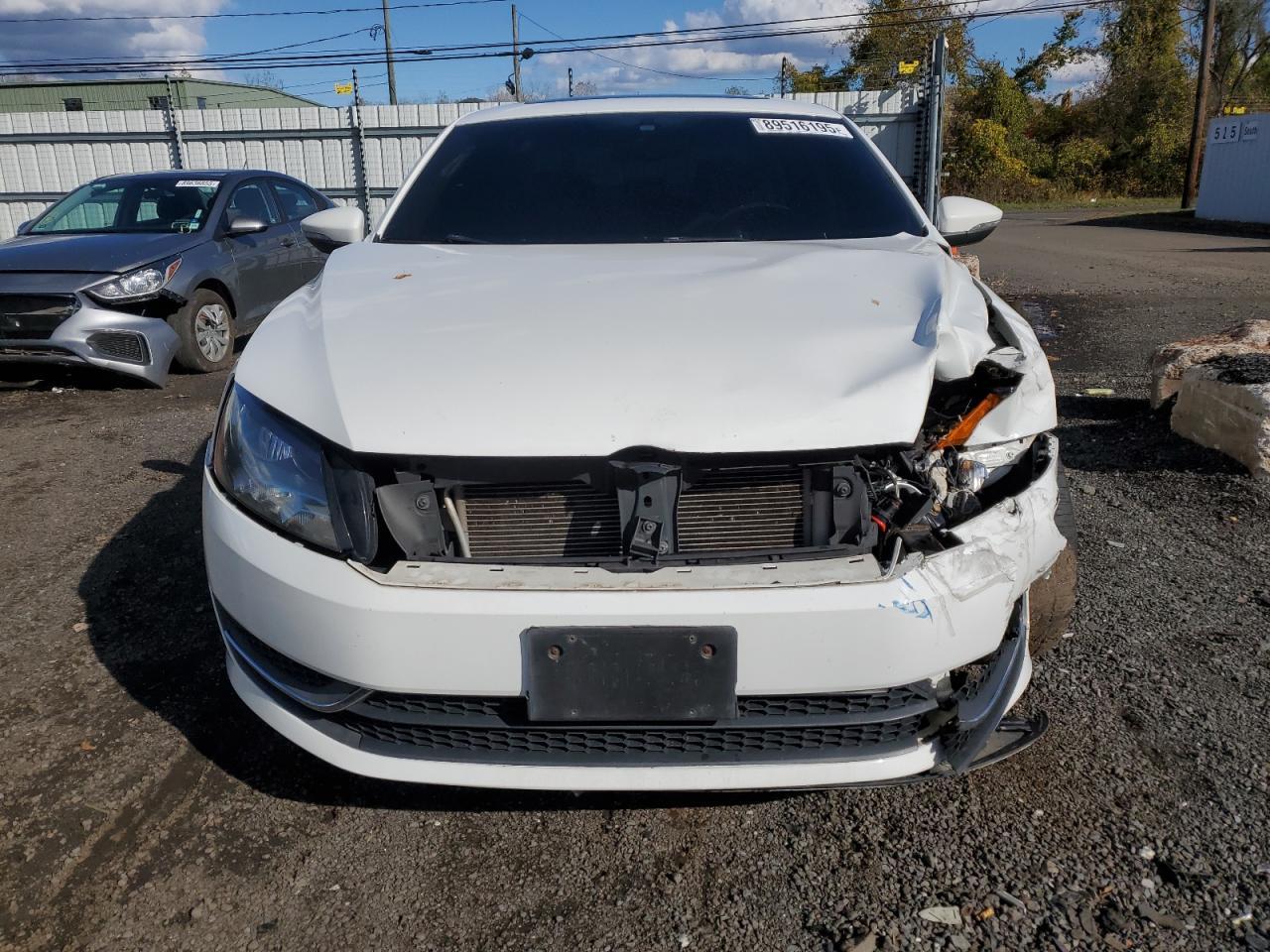 2012 VOLKSWAGEN Passat