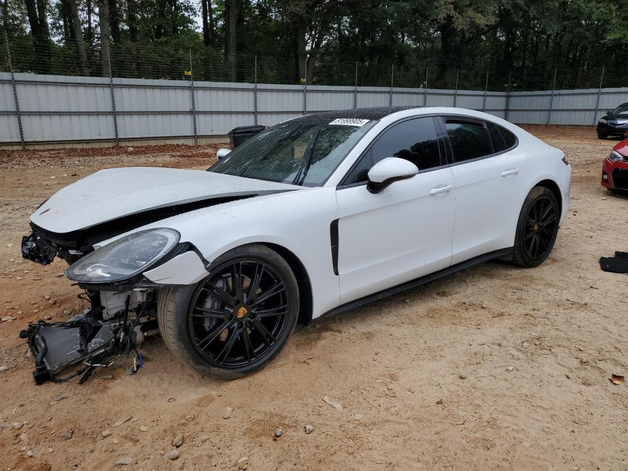 2018 PORSCHE Panamera