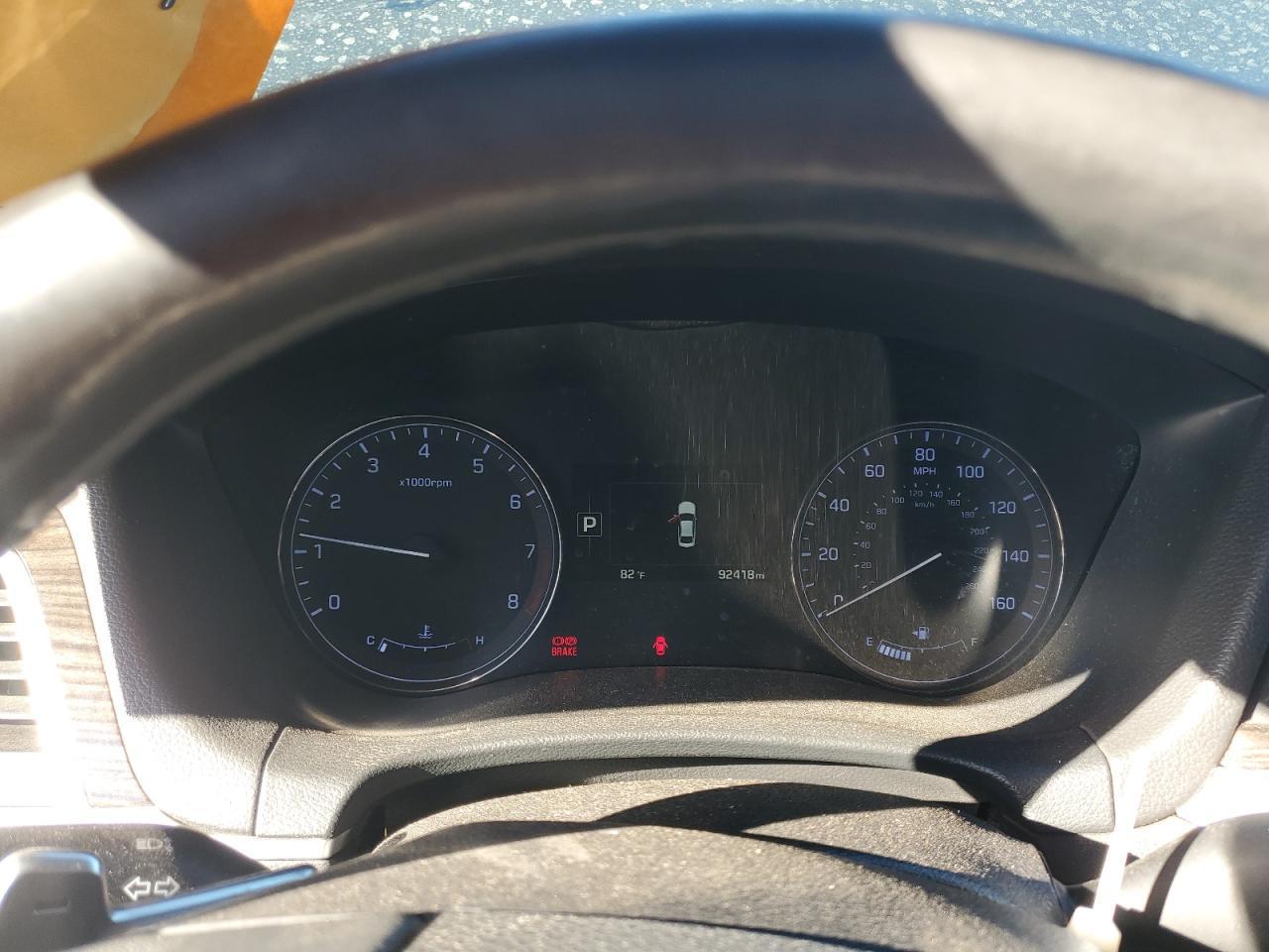 2016 HYUNDAI GENESIS