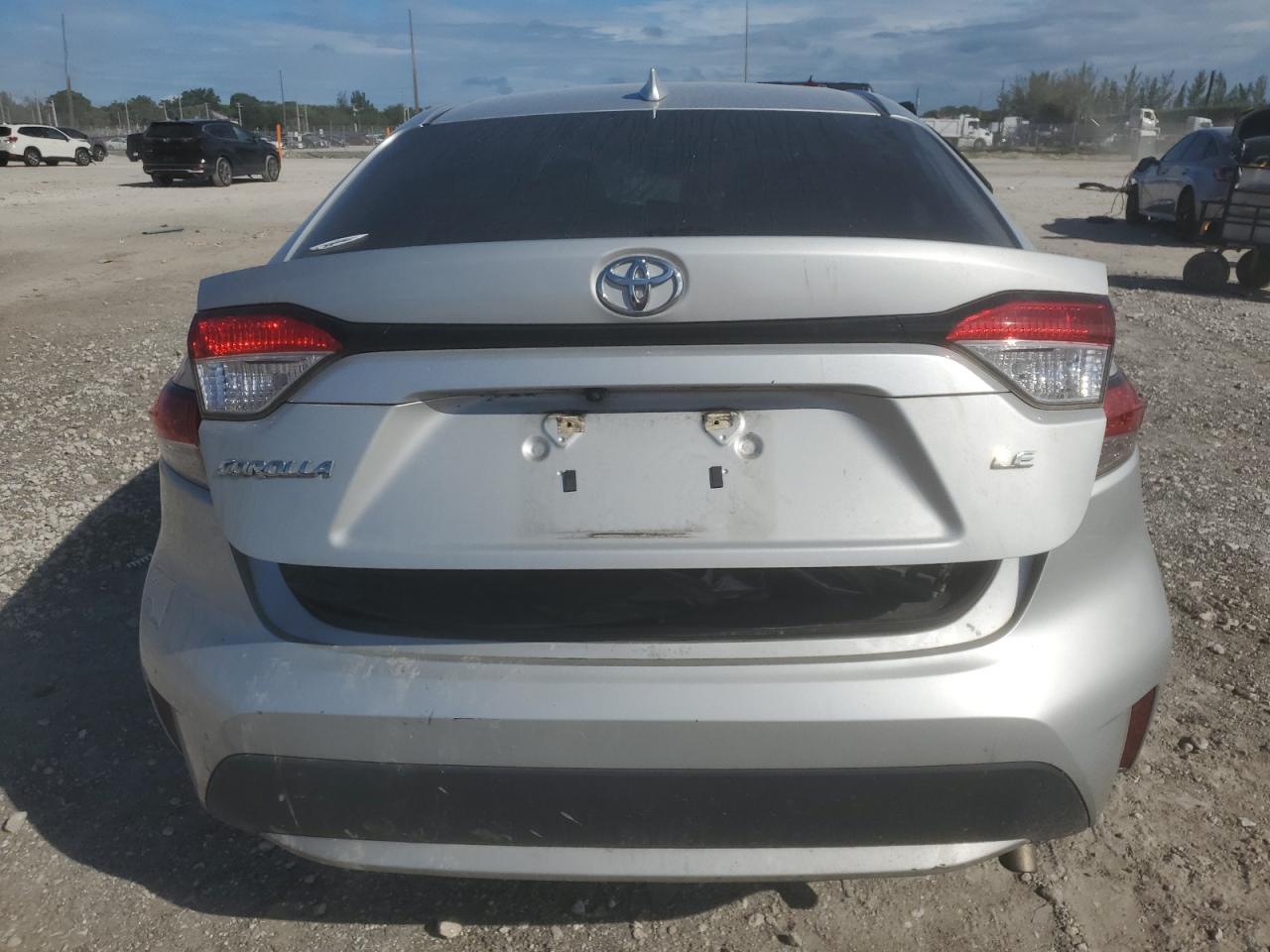 2021 TOYOTA COROLLA