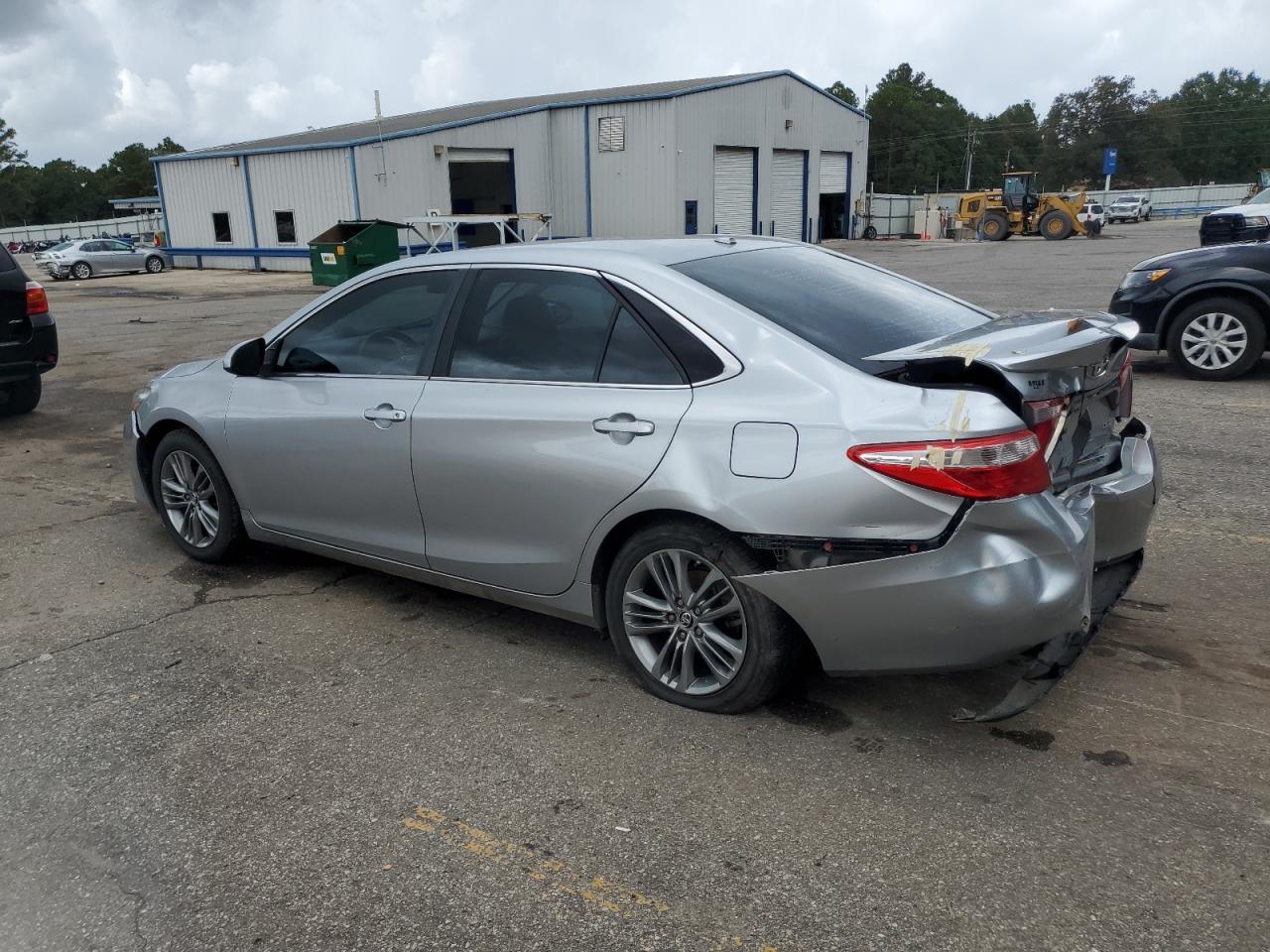2016 TOYOTA CAMRY