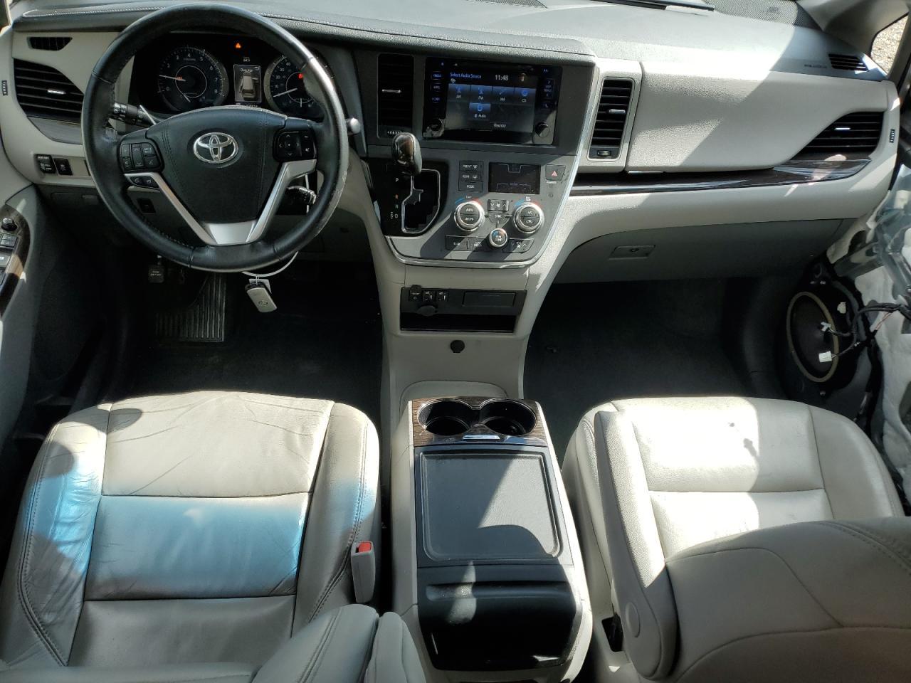 2017 TOYOTA SIENNA