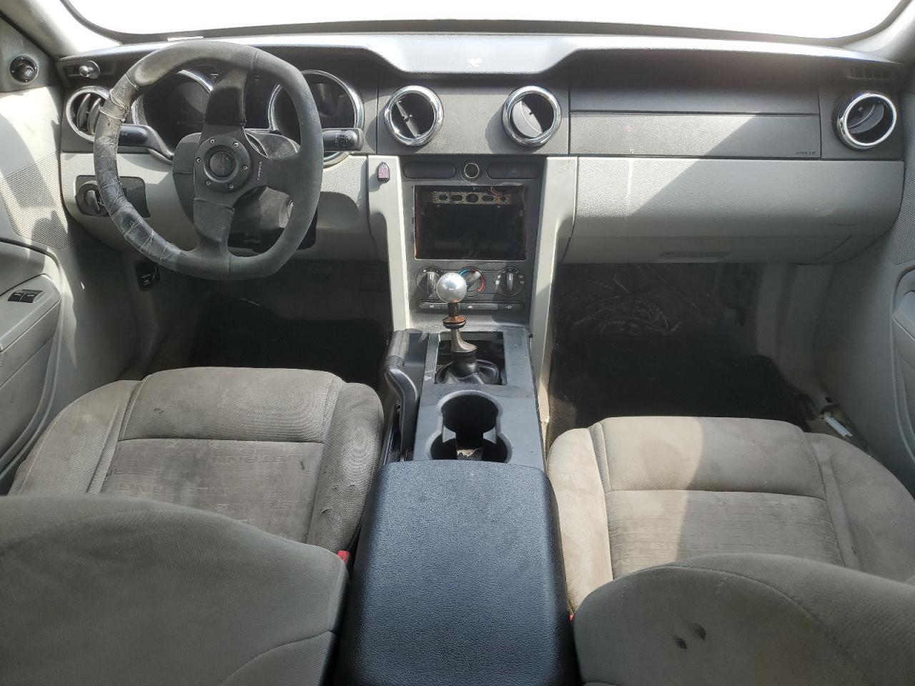 2006 FORD MUSTANG
