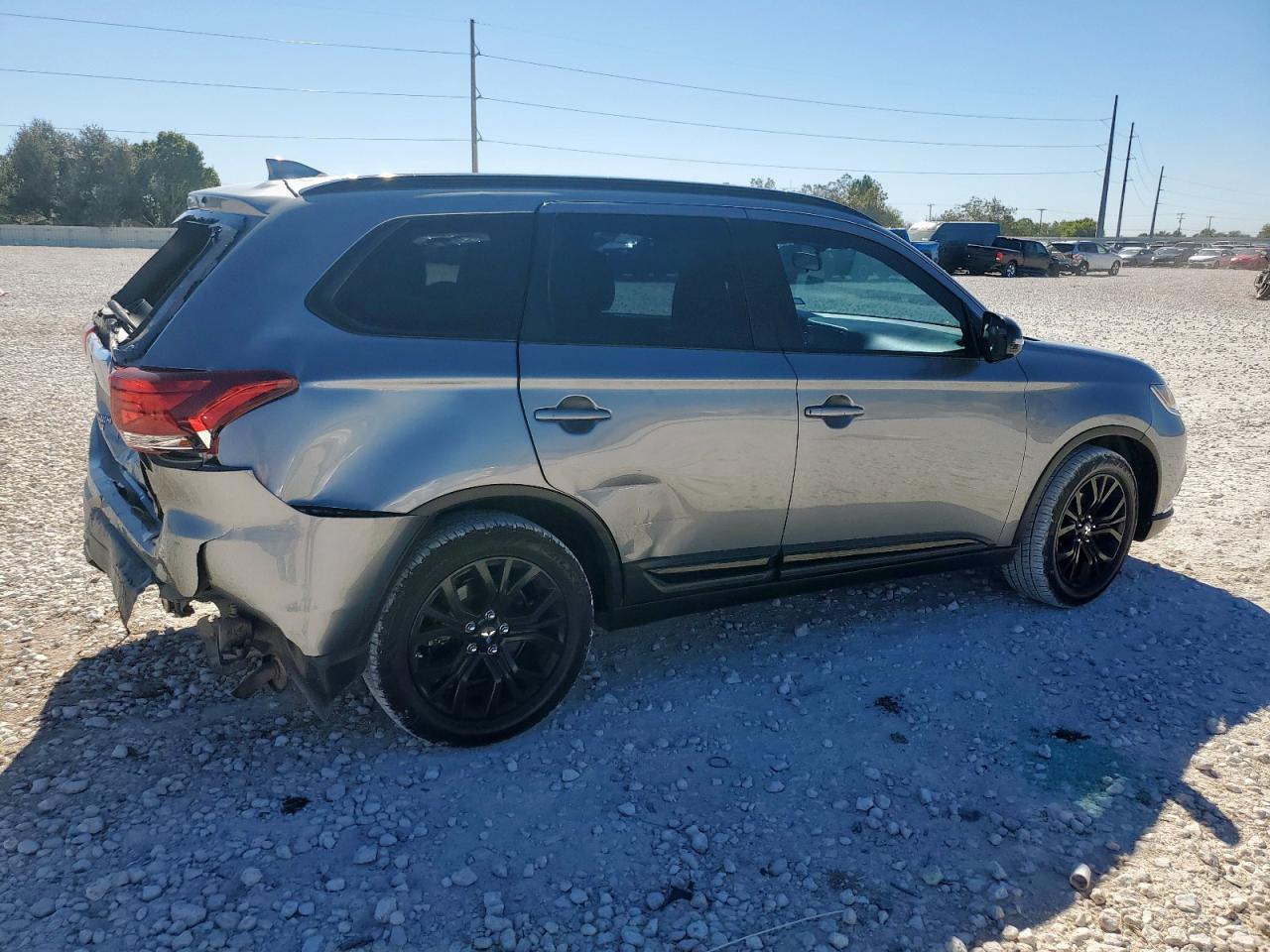 2018 MITSUBISHI outlander